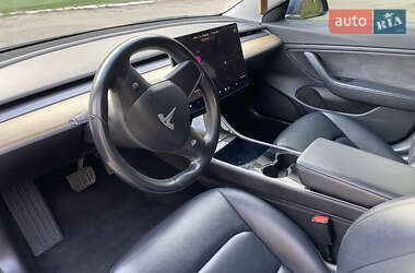 Седан Tesla Model 3 2018 в 