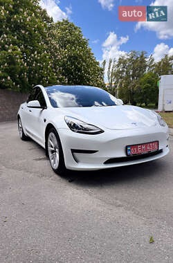 Седан Tesla Model 3 2022 в Кропивницком