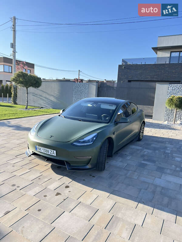 Седан Tesla Model 3 2019 в Ровно фото 15 Седан Tesla Model 3 2019 в Ровно