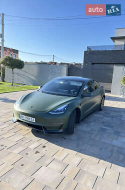 Седан Tesla Model 3 2019 в 
