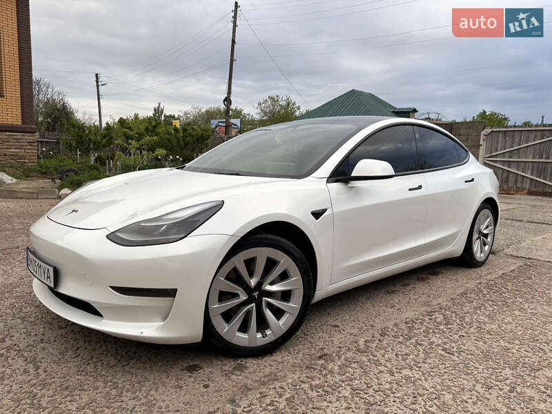 Tesla Model 3 2022