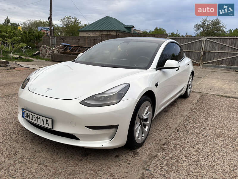 Седан Tesla Model 3 2022 в Києві