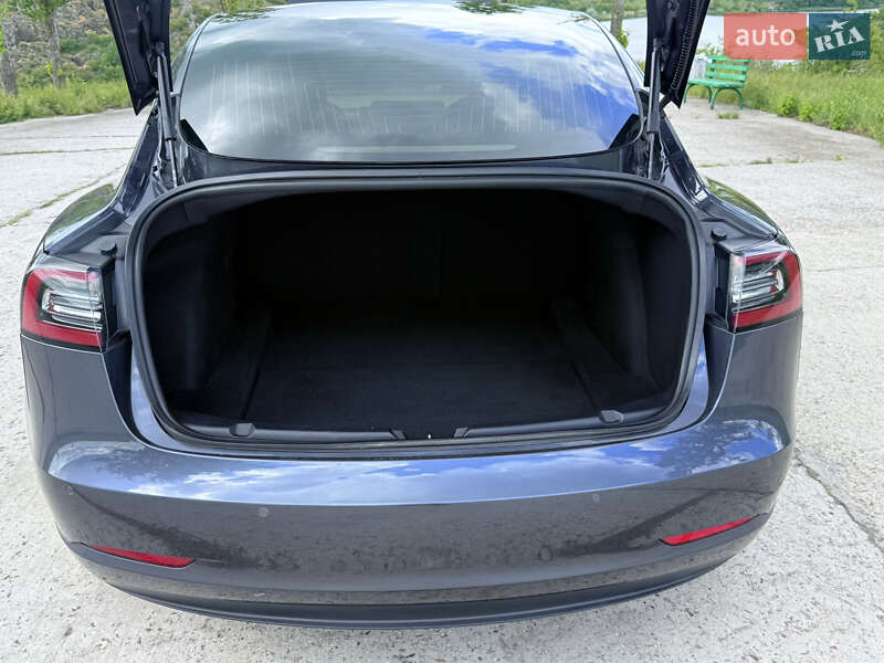 Седан Tesla Model 3 2018 в Южноукраинске фото 20 Седан Tesla Model 3 2018 в Южноукраинске