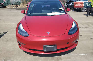 Седан Tesla Model 3 2022 в Львове