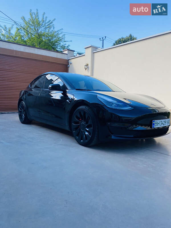 Седан Tesla Model 3 2021 в Одесі