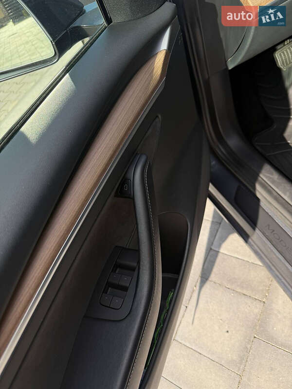Седан Tesla Model 3 2022 в Луцке фото 7 Седан Tesla Model 3 2022 в Луцке