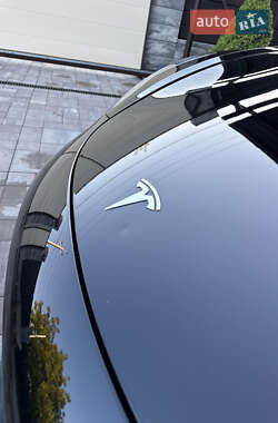 Седан Tesla Model 3 2019 в 