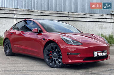 Седан Tesla Model 3 2021 в Києві