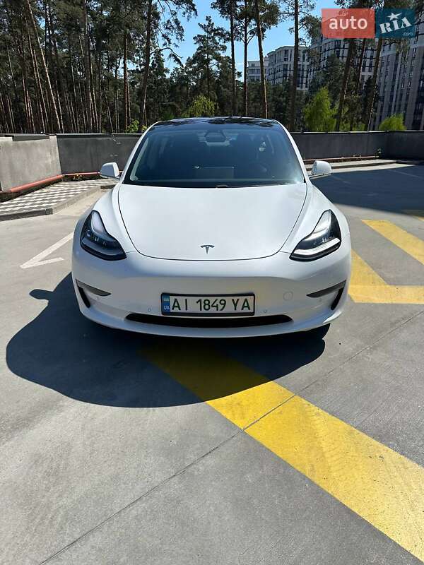 Седан Tesla Model 3 2018 в Ирпене фото Седан Tesla Model 3 2018 в Ирпене