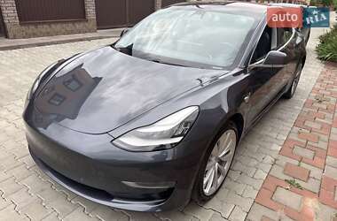 Седан Tesla Model 3 2018 в Хмельницком