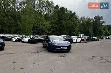 Седан Tesla Model 3 2024 в Києві