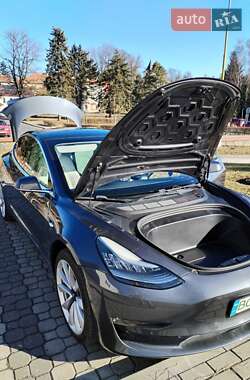 Седан Tesla Model 3 2019 в 