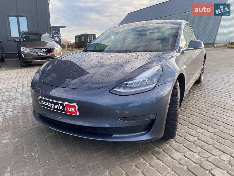 Tesla Model 3 2018