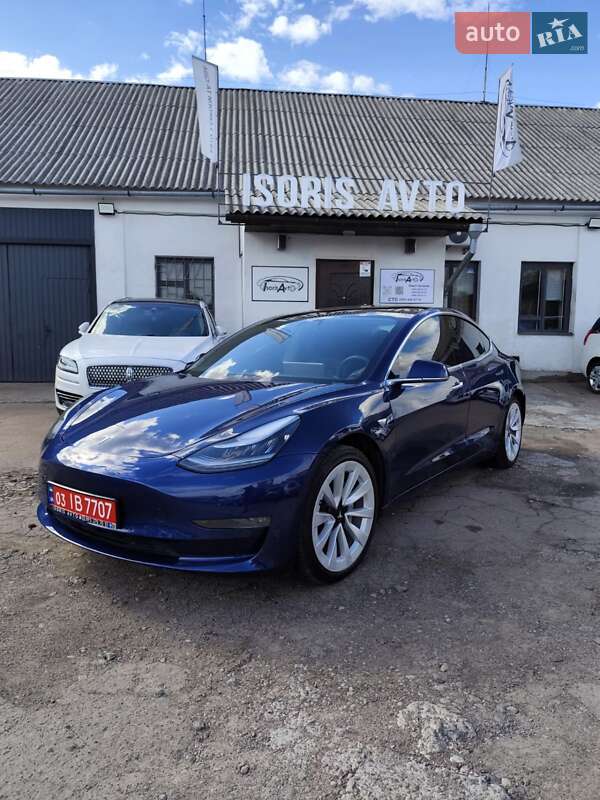 Седан Tesla Model 3 2019 в 