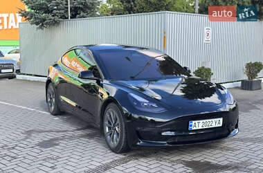 Седан Tesla Model 3 2021 в Ивано-Франковске