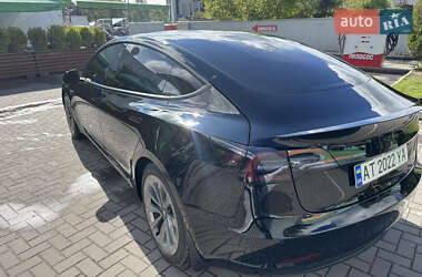 Седан Tesla Model 3 2021 в Ивано-Франковске