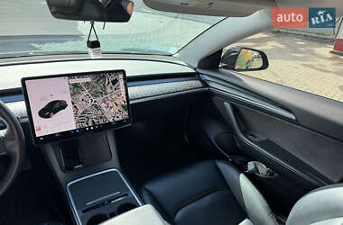 Седан Tesla Model 3 2021 в Ивано-Франковске