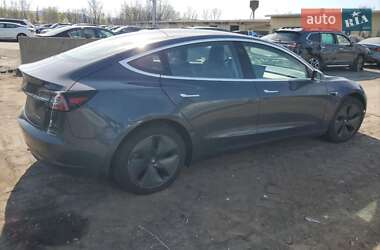 Седан Tesla Model 3 2018 в 