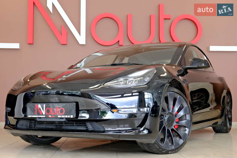 Седан Tesla Model 3 2023 в Одесі