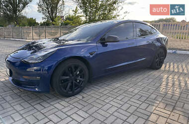 Седан Tesla Model 3 2020 в 