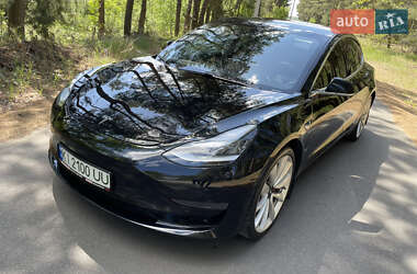 Седан Tesla Model 3 2019 в Бородянке