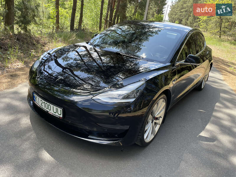 Tesla Model 3 2019