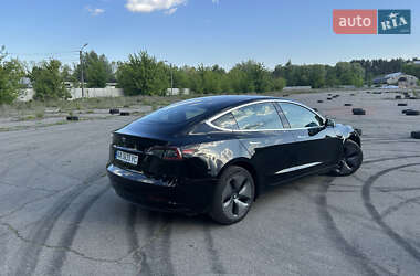 Седан Tesla Model 3 2018 в 