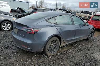 Седан Tesla Model 3 2023 в 