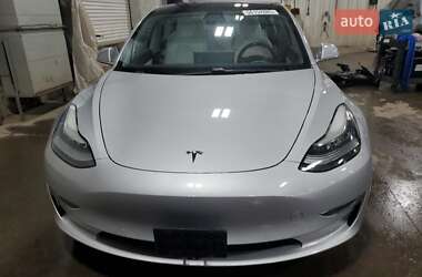 Седан Tesla Model 3 2018 в 