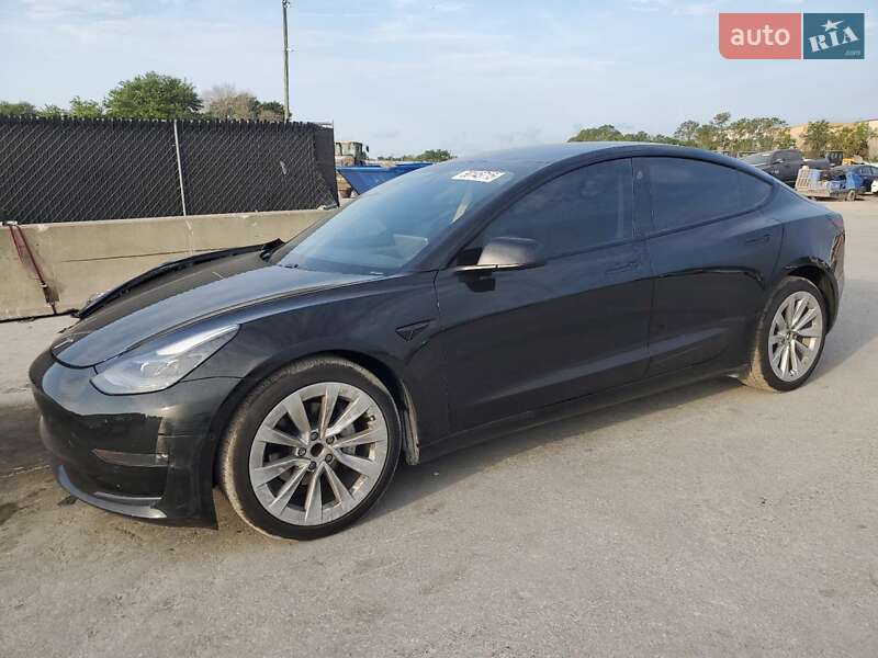 Седан Tesla Model 3 2018 в 