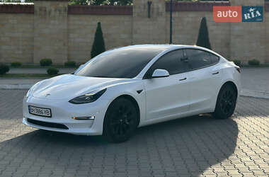 Седан Tesla Model 3 2022 в Ізмаїлі