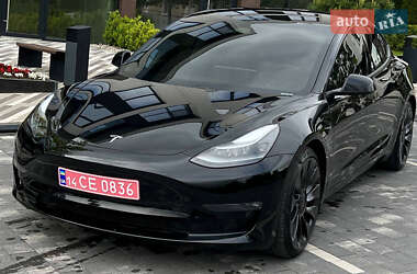 Седан Tesla Model 3 2021 в Ужгороде