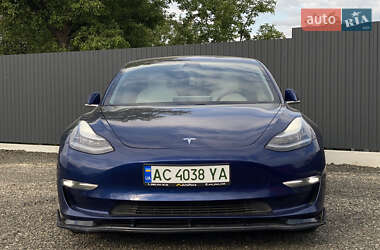Седан Tesla Model 3 2018 в 