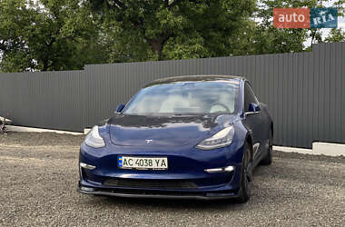 Седан Tesla Model 3 2018 в 