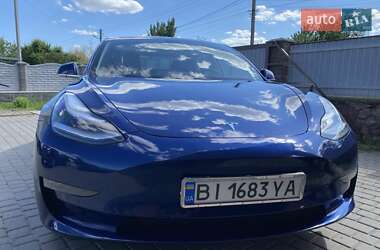 Седан Tesla Model 3 2019 в 