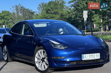 Седан Tesla Model 3 2019 в 