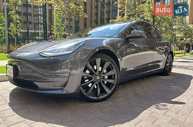 Седан Tesla Model 3 2018 в 