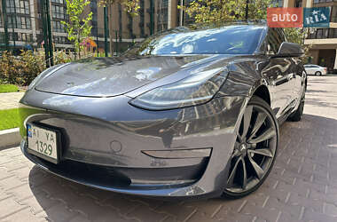 Седан Tesla Model 3 2018 в 