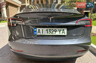 Седан Tesla Model 3 2018 в 