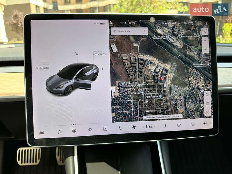 Седан Tesla Model 3 2018 в Києві