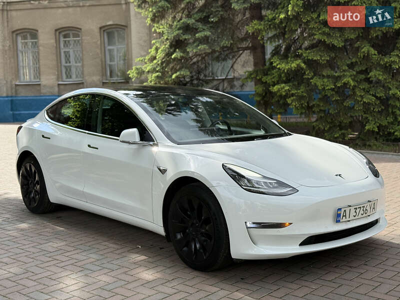 Седан Tesla Model 3 2019 в Сумах фото Седан Tesla Model 3 2019 в Сумах