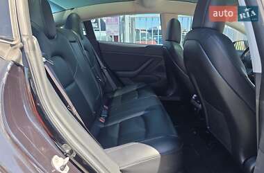 Седан Tesla Model 3 2018 в 