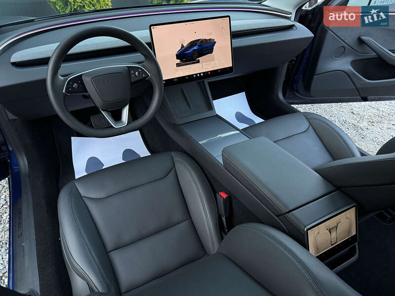 Седан Tesla Model 3 2024 в Одесі