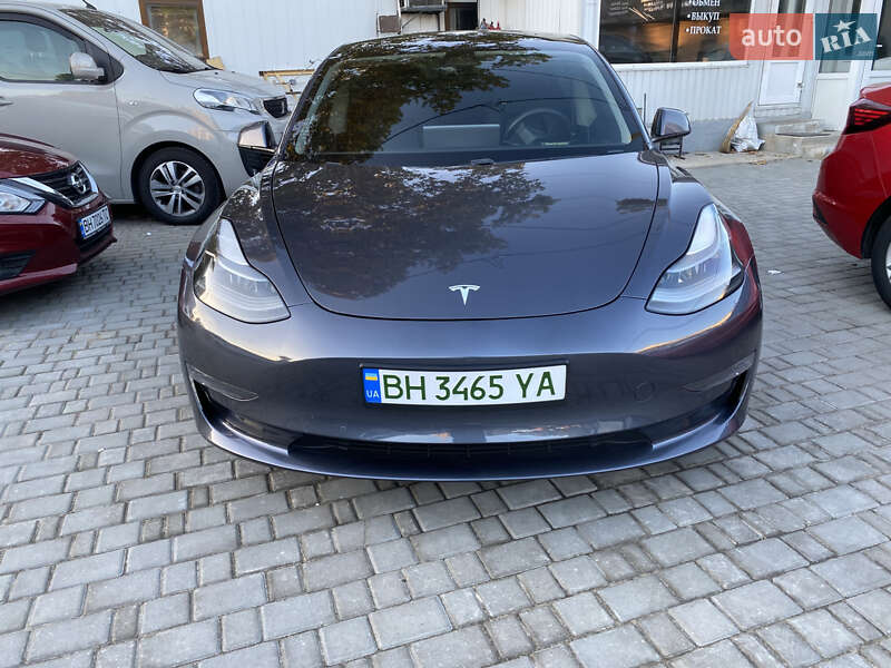 Седан Tesla Model 3 2021 в Одессе
