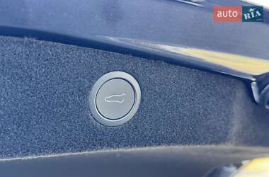 Седан Tesla Model 3 2024 в 