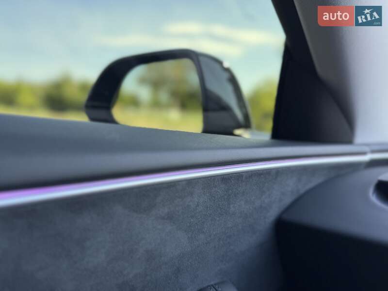 Седан Tesla Model 3 2024 в Дніпрі