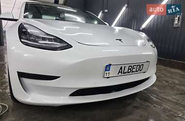 Седан Tesla Model 3 2019 в 