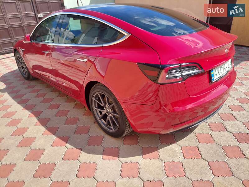 Седан Tesla Model 3 2019 в Харькове