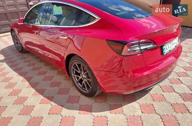 Седан Tesla Model 3 2019 в 