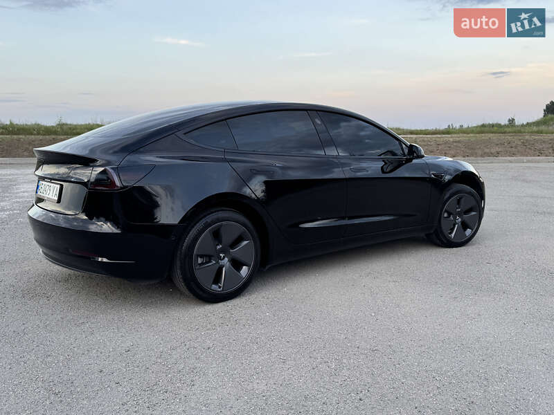 Седан Tesla Model 3 2021 в Днепре